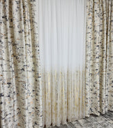 Adauga Elegan?a ?i Refinede cu Draperia din Catifea Bej cu Insertii de Aur - Un Element de Design Plin de Stralucire ?i Stil - CASABLANCA Adauga Elegan?a ?i Refinede cu Draperia din Catifea Bej cu Insertii de Aur - Un Element de Design Plin de Stralucire ?i Stil CASABLANCA  115.00 CASABLANCA  CASABLANCA